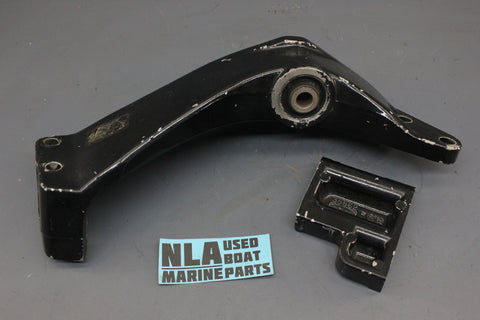MerCruiser 36099A2 120hp 140hp 165hp 3.0L 2.5L Front Engine Motor Mount Bracket