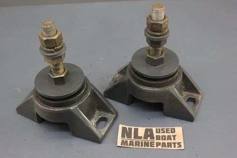 OMC Cobra 983903 Front Engine Mount Rubber Base 1986-1998 V6 V8 4.3L 5.7L 350