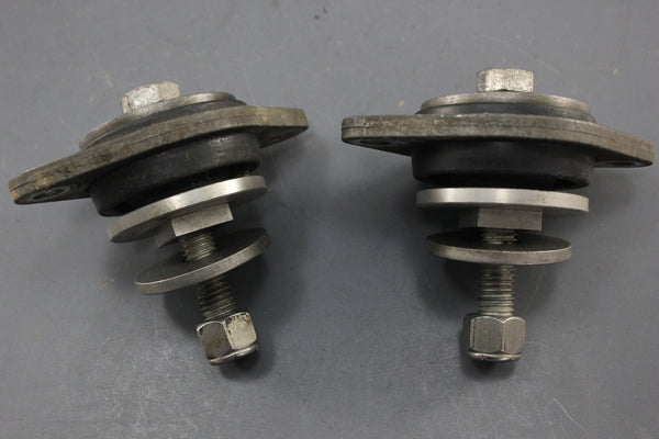 OMC 0983932 983932 Cobra V6 V8 4.3L 5.0L 5.7L Rear Engine Rubber 