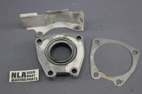 OMC Stringer Intermediate Housing Sterndrive 981554 2-909511 Seal Retainer