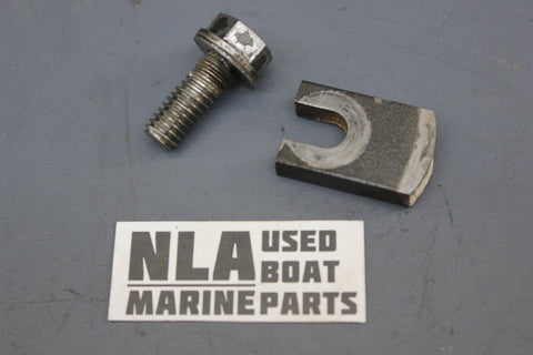 OMC 0333955 0333957 Lower Gearcase Bearing Carrier Retainer Tab Screw 1990-1993