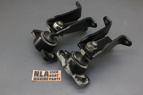 MerCruiser 44364A1 814263A1 Front Engine Mount Base Stamped Bracket V8 305 350