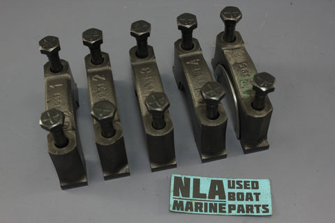 MerCruiser OMC Volvo Penta GM 3.0L 140hp 4cyl Engine Main Bearing Caps 1pc Seal