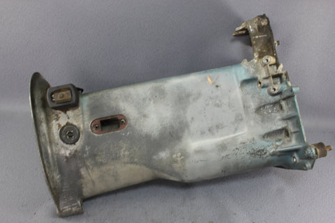 Evinrude 553748 593087 28hp Outboard Exhaust Housing Mid Section 1962 28202