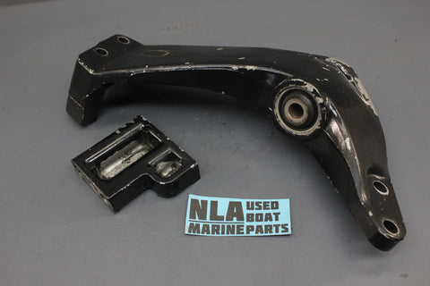 MerCruiser 36099A2 120hp 140hp 165hp 3.0L 2.5L Front Engine Motor Mount Bracket