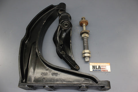 Mercruiser 3.7L 4cyl 470 488 170 165hp Front Engine Mount 77877 Support Bracket