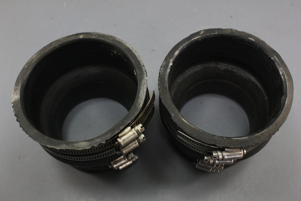 OMC 912328 0912328 Cobra 4.3L V6 Exhaust Pipe Tube Rubber