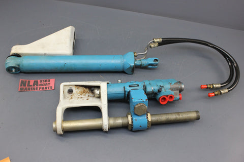 OMC Stringer Power Steering Actuator Cylinder Valve Assembly 5.0L 5.7L 305 350