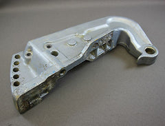 Johnson Evinrude Outboard Transom Stern 60-235hp Bracket Starboard Right 0392204 - NLA Marine