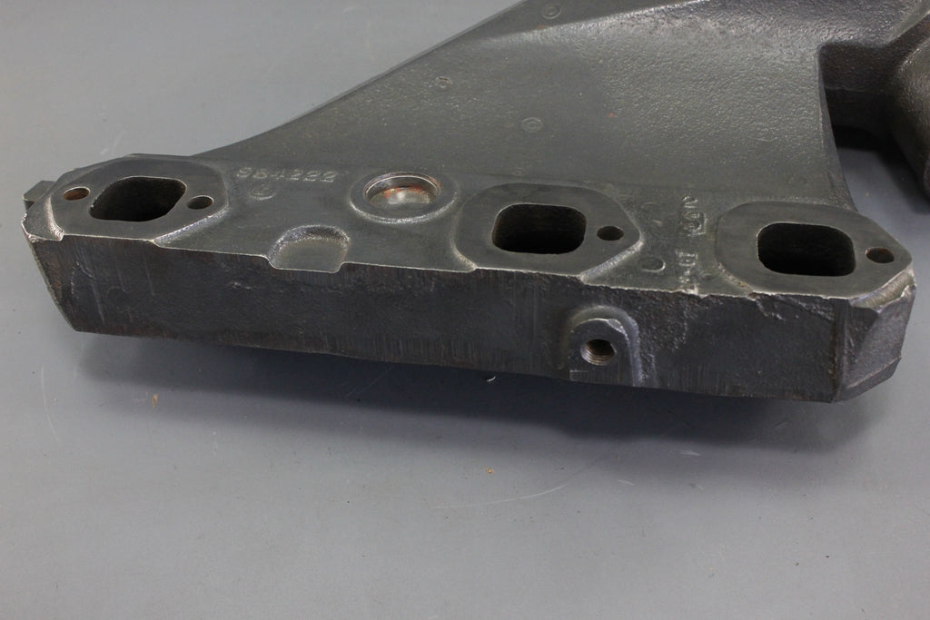 OMC Cobra Stringer Exhaust manifold 984222 0984222 Starboard