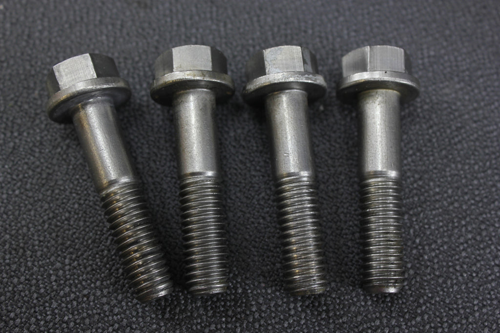 OMC Cobra Gearcase Mounting Bolt Set 330139 331999 0331999