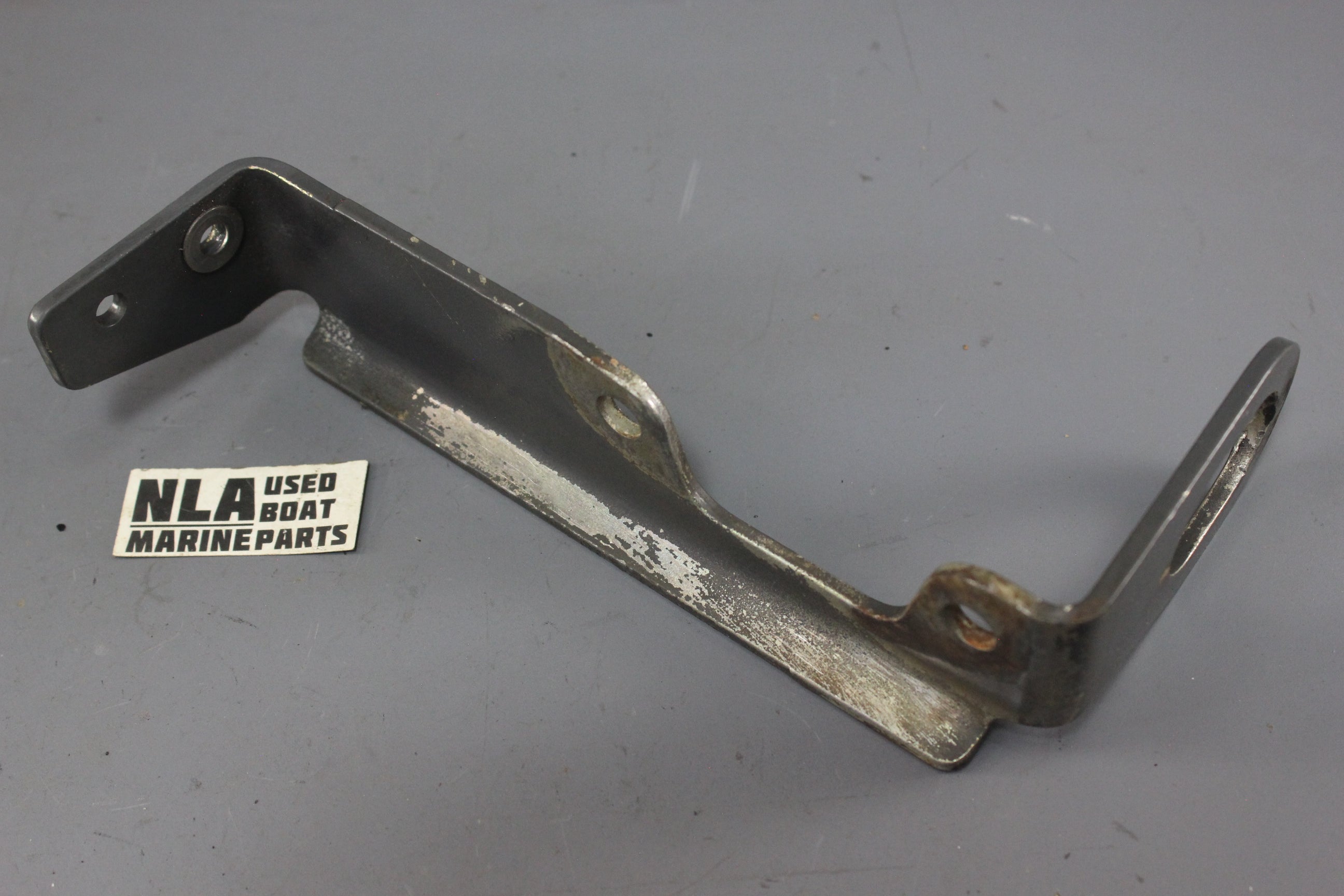 OMC 914521 0914521 Throttle Control Bracket Engine Lift Ring