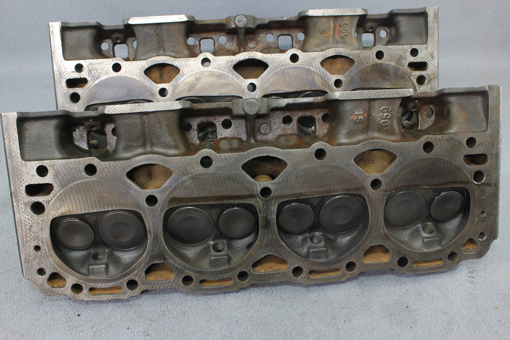 GM 12558059 Vortec Cylinder Head Pair V8 5.0L 305 Chevy MerCruiser 938